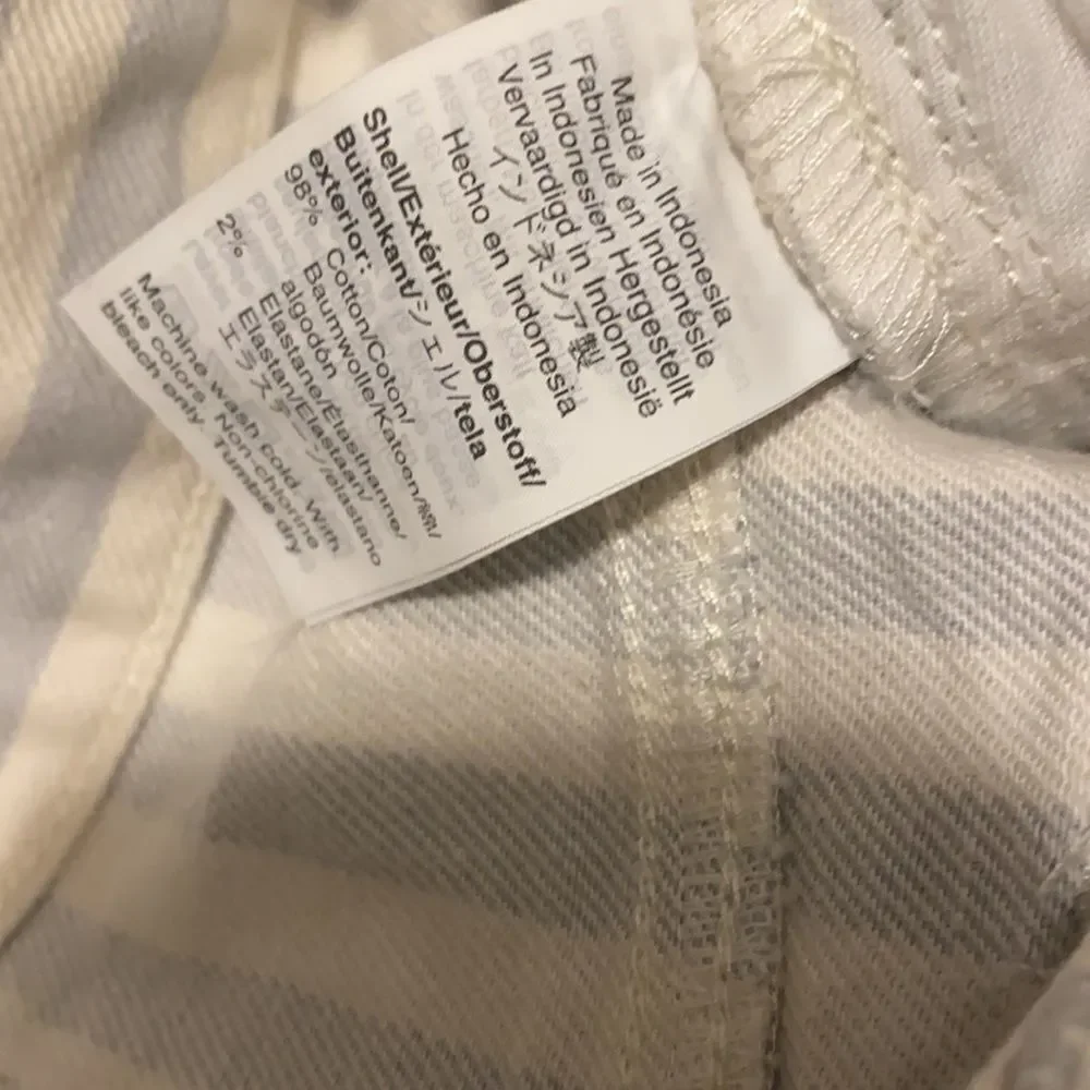 MADEWELL A- line mini skirt in Pompano stripes. Size 27